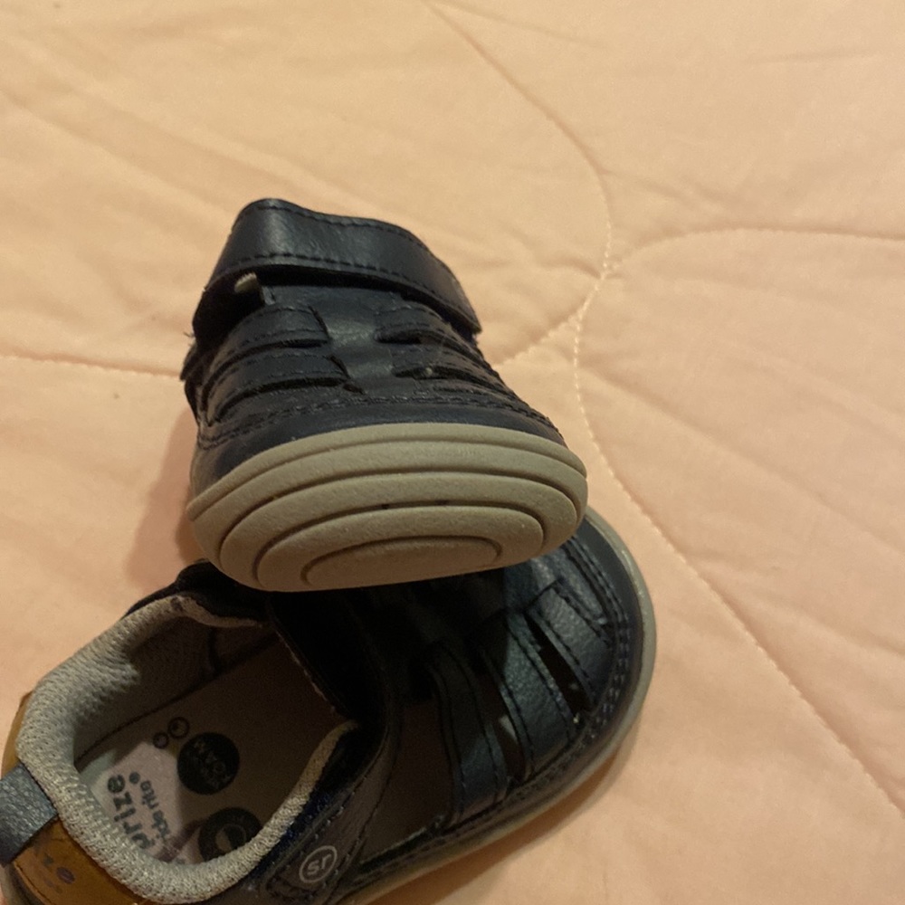 Stride Rite Surprize - Picture 3 of 4
